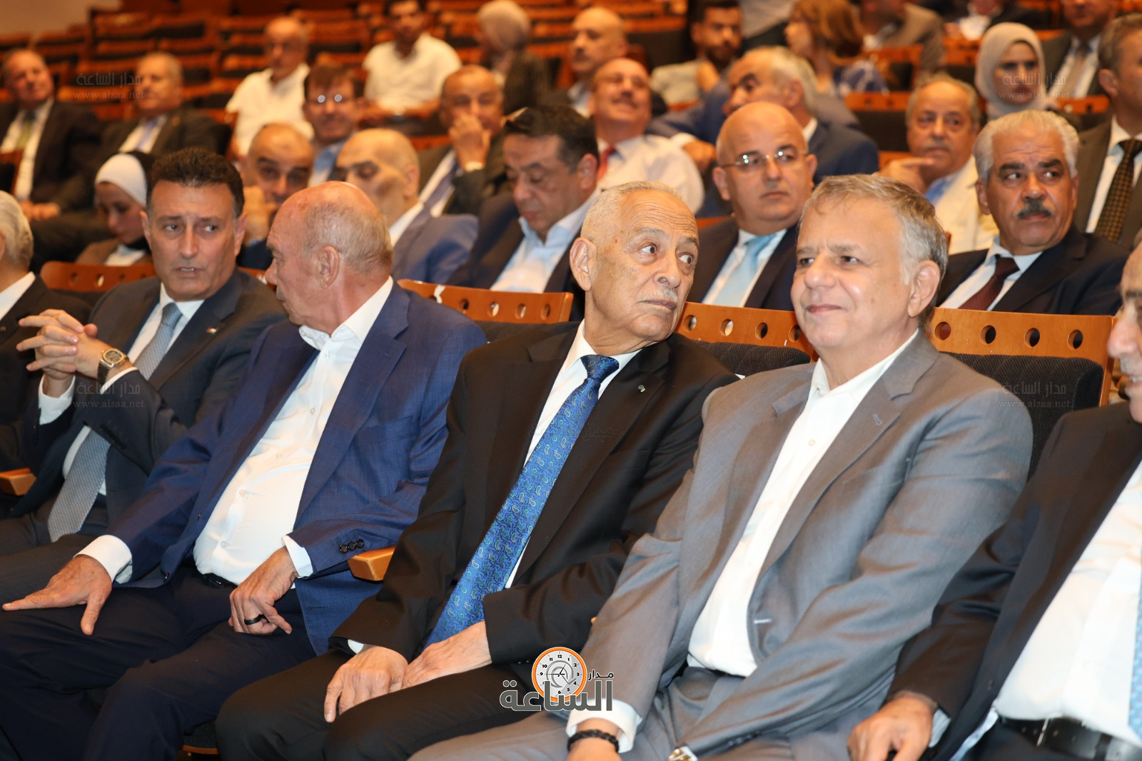 Madar Al-Saa Images 0.0625085636876811