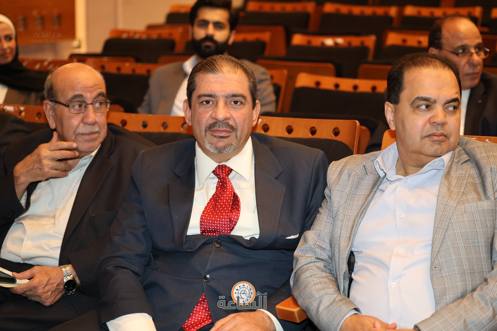 Madar Al-Saa Images 0.816249809844505