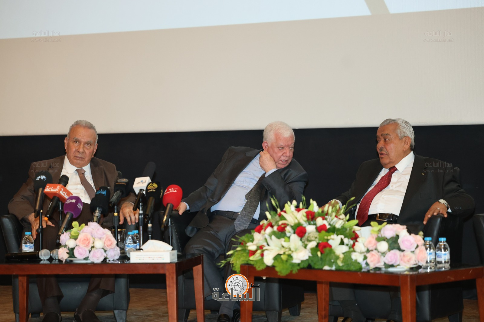 Madar Al-Saa Images 0.9068713910544574