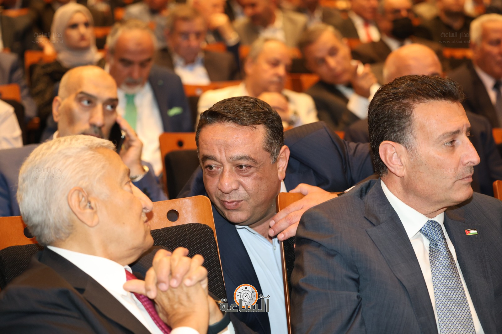 Madar Al-Saa Images 0.3193180858587036