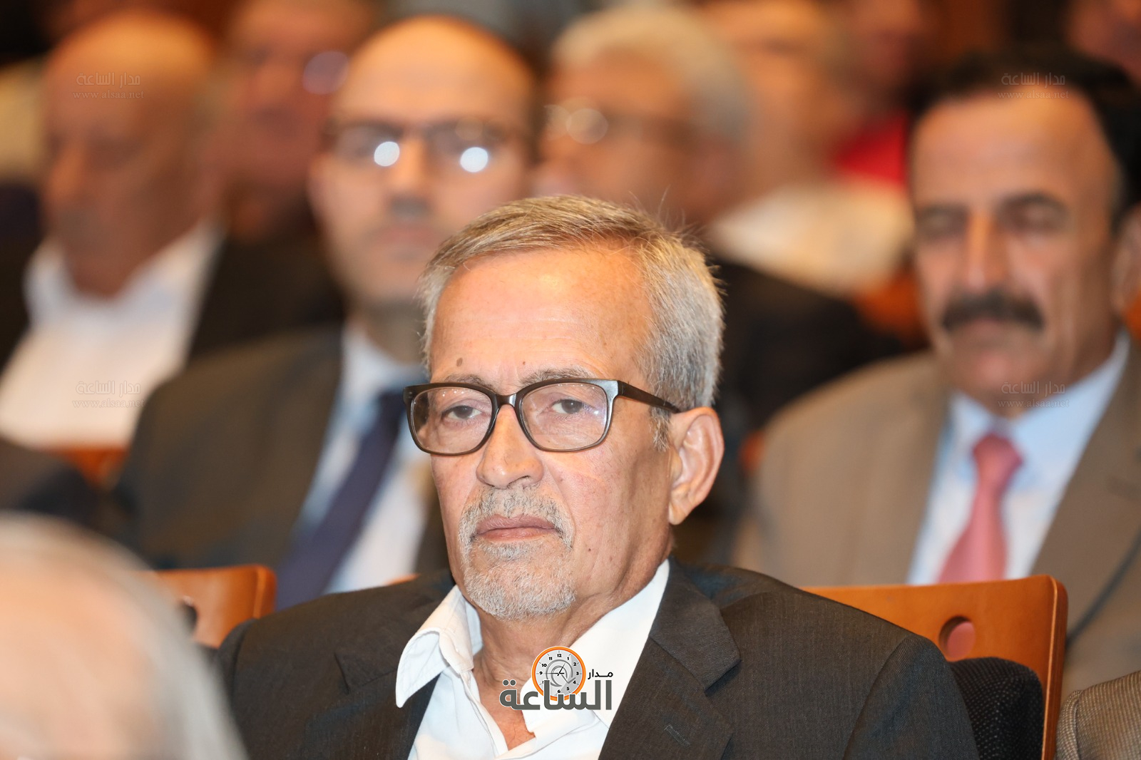 Madar Al-Saa Images 0.3221006759304125