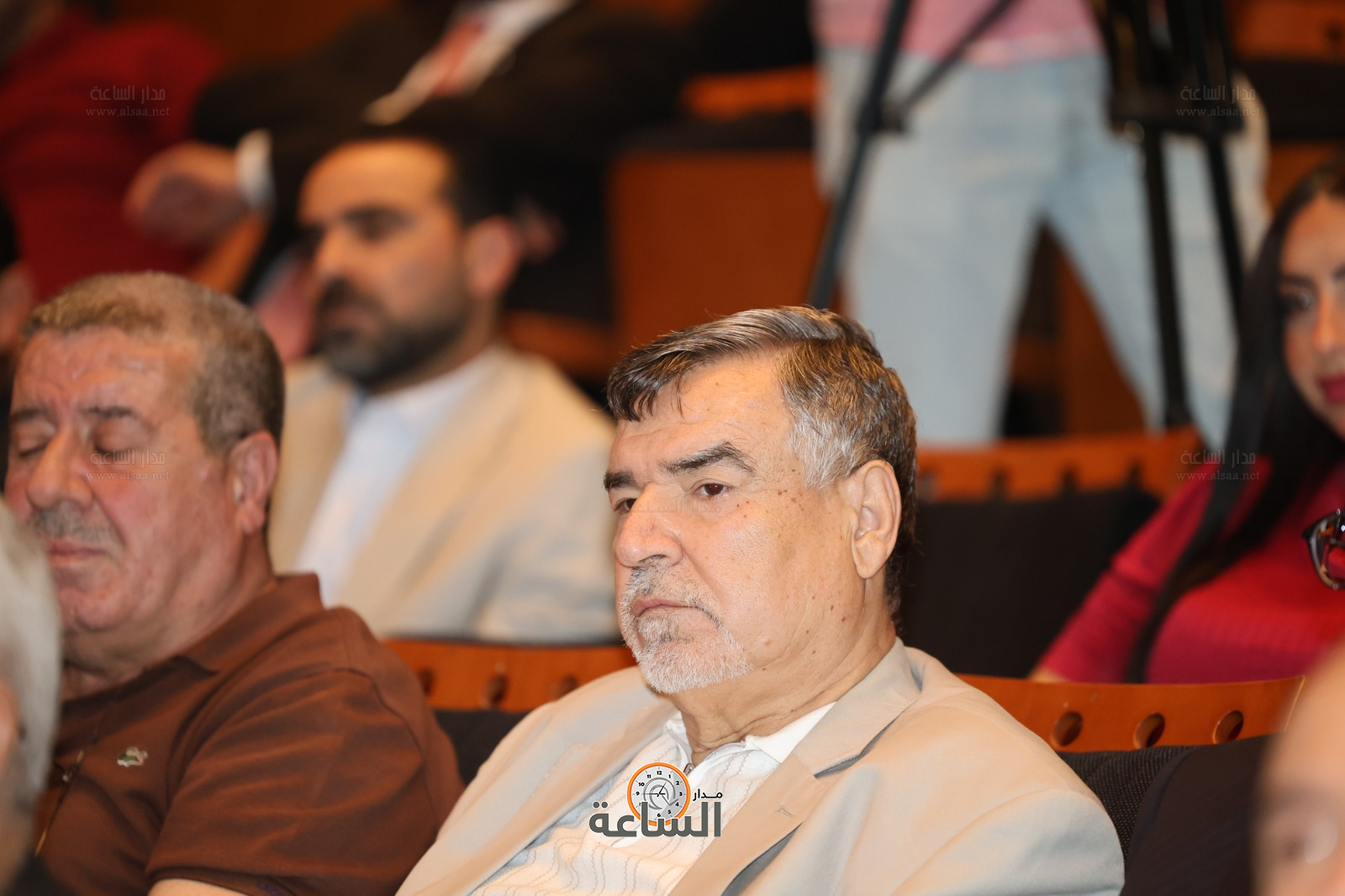 Madar Al-Saa Images 0.5751485302572147