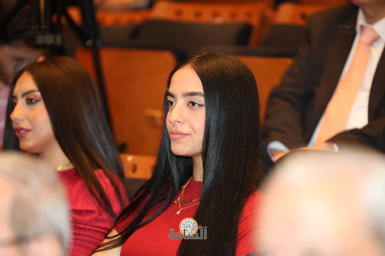 Madar Al-Saa Images 0.8519079659524159