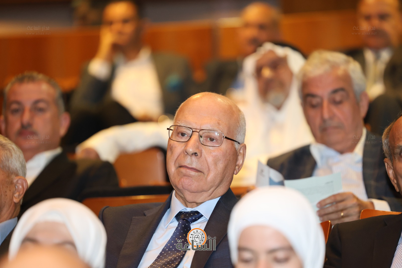 Madar Al-Saa Images 0.8207207880680912