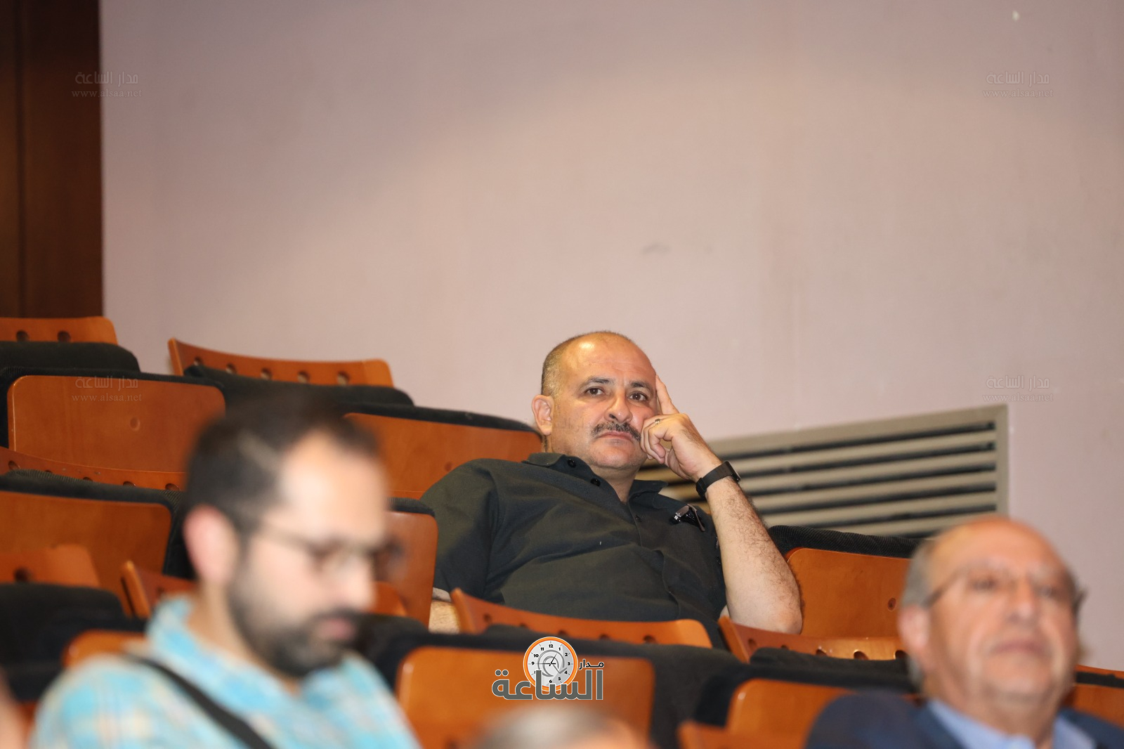 Madar Al-Saa Images 0.5027000802718045