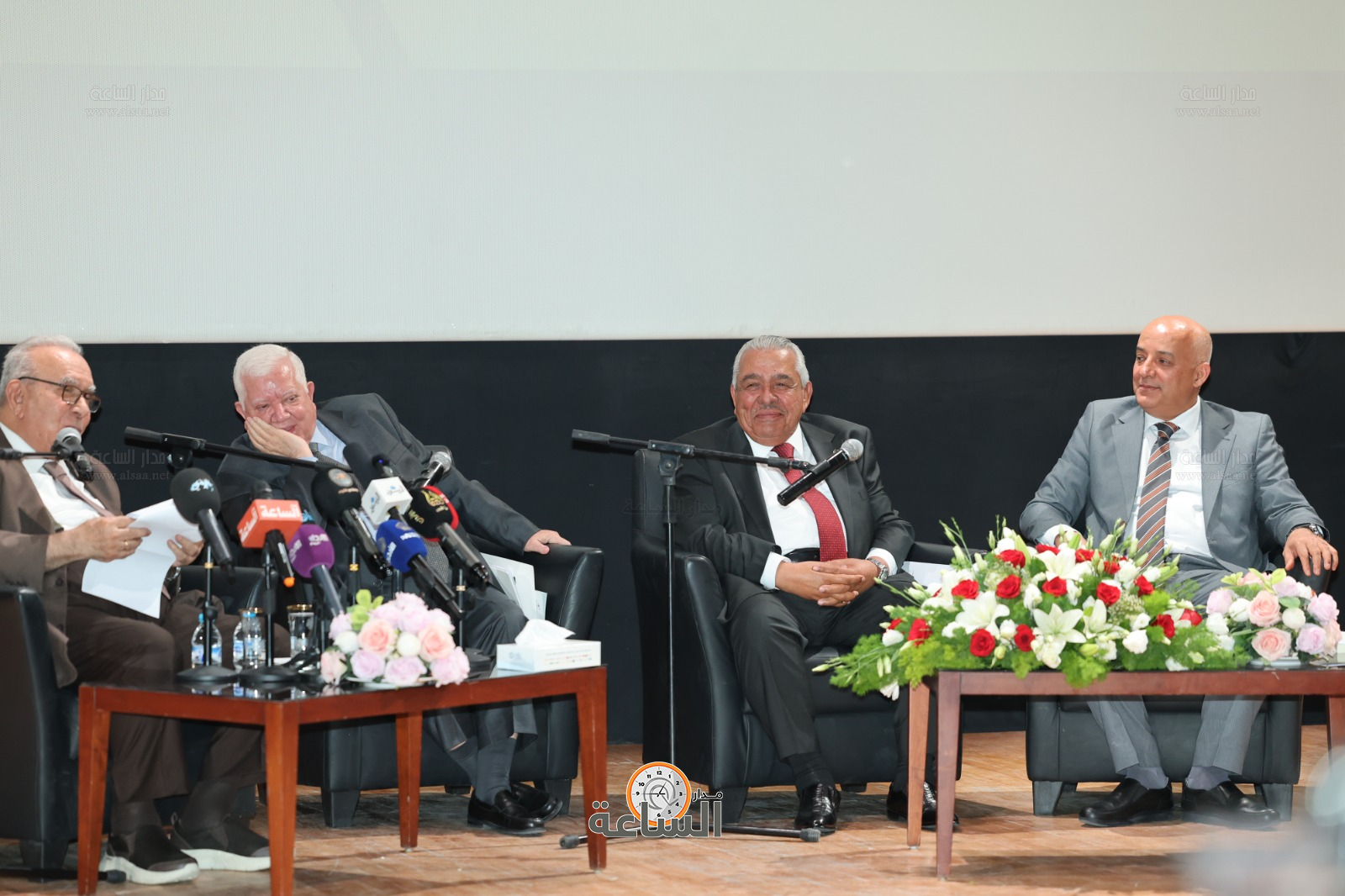 Madar Al-Saa Images 0.7437744232732261