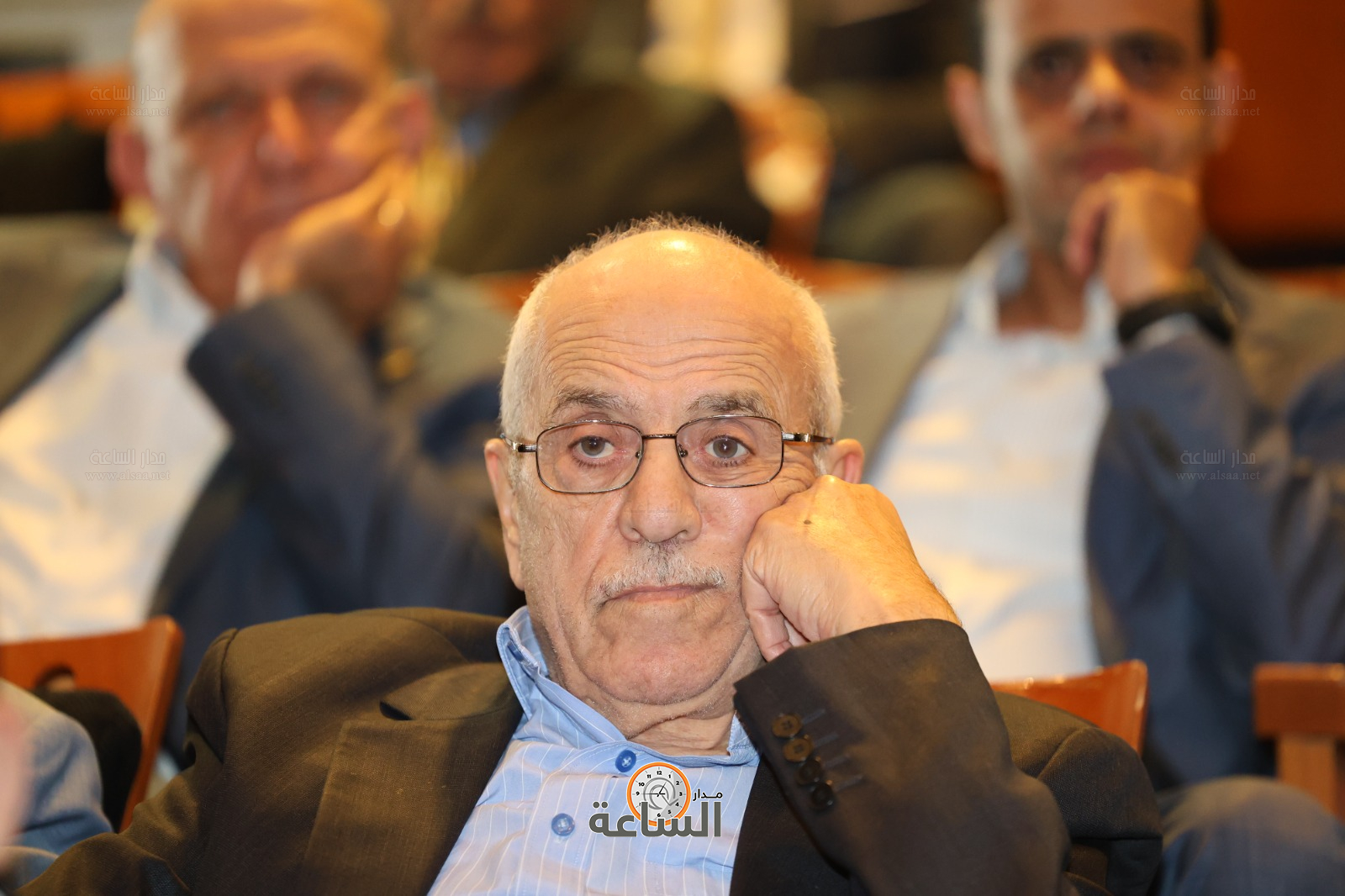 Madar Al-Saa Images 0.7205398336645996