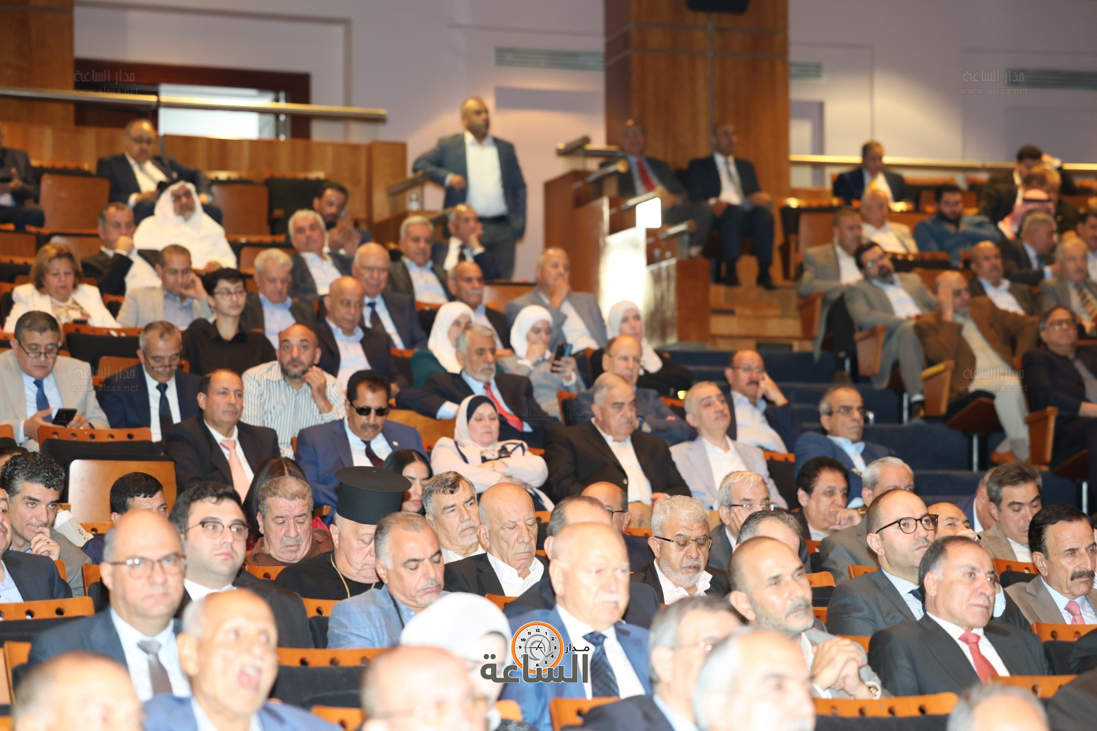 Madar Al-Saa Images 0.6467721540601985