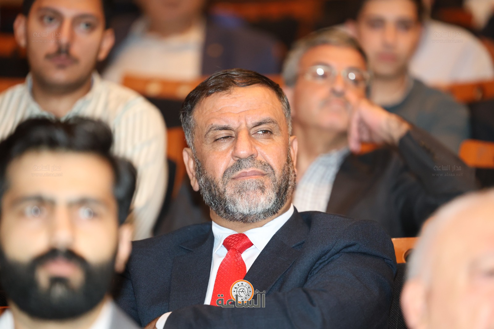 Madar Al-Saa Images 0.43018023243603953