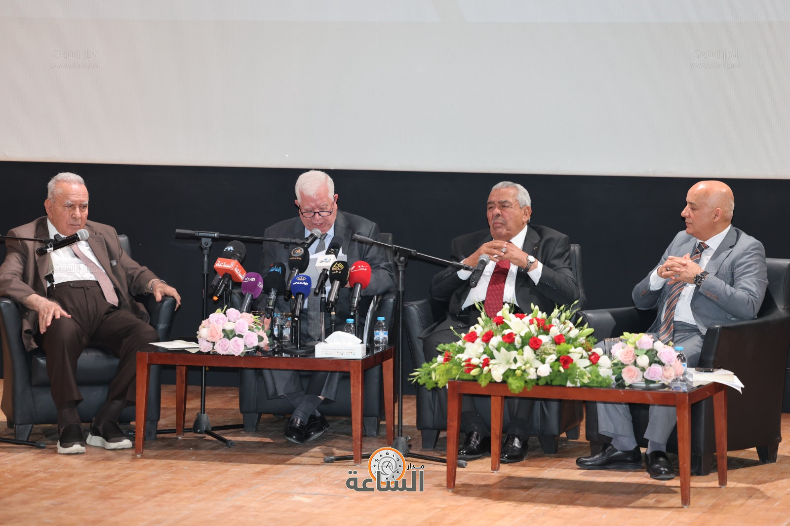 Madar Al-Saa Images 0.07621818811183745