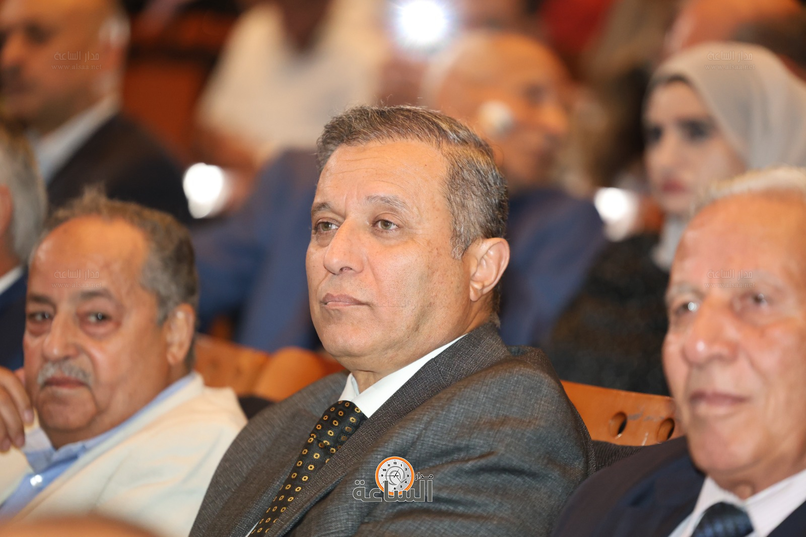 Madar Al-Saa Images 0.18408149463014156