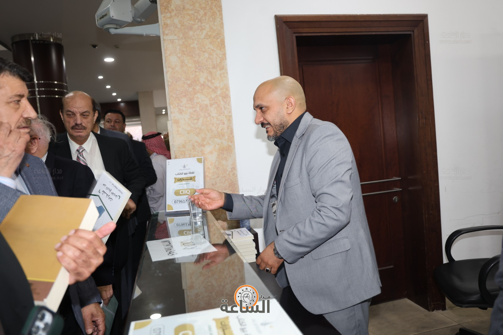 Madar Al-Saa Images 0.1238849221696171