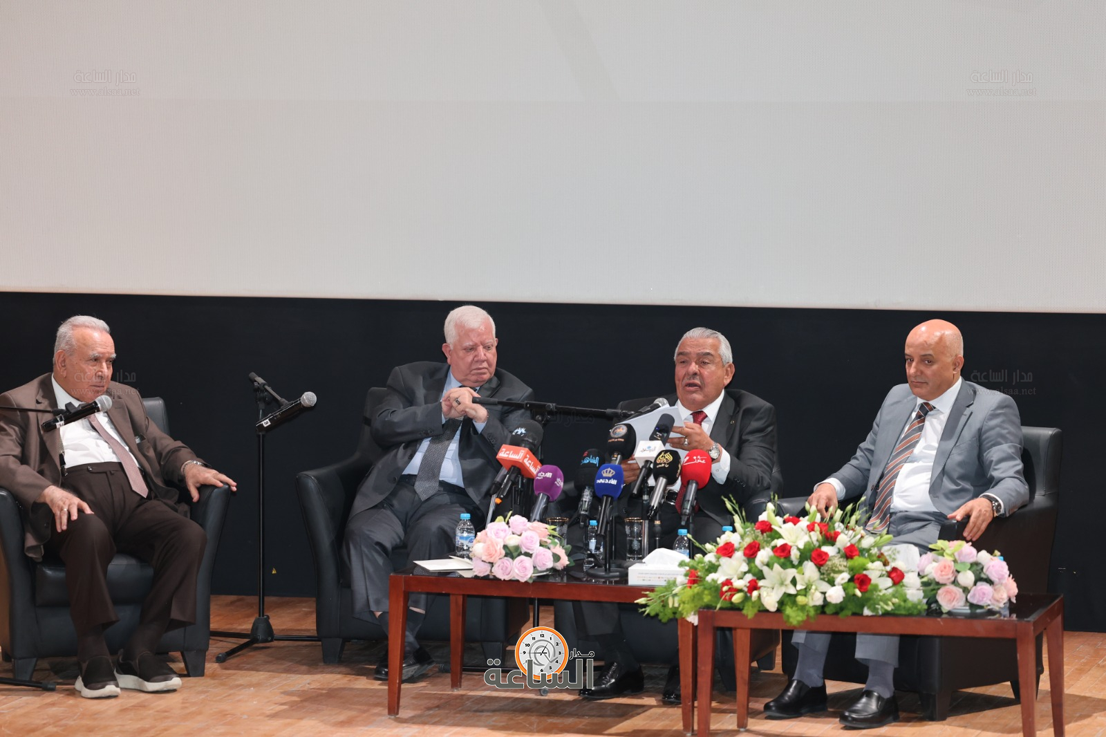 Madar Al-Saa Images 0.7842627746365951