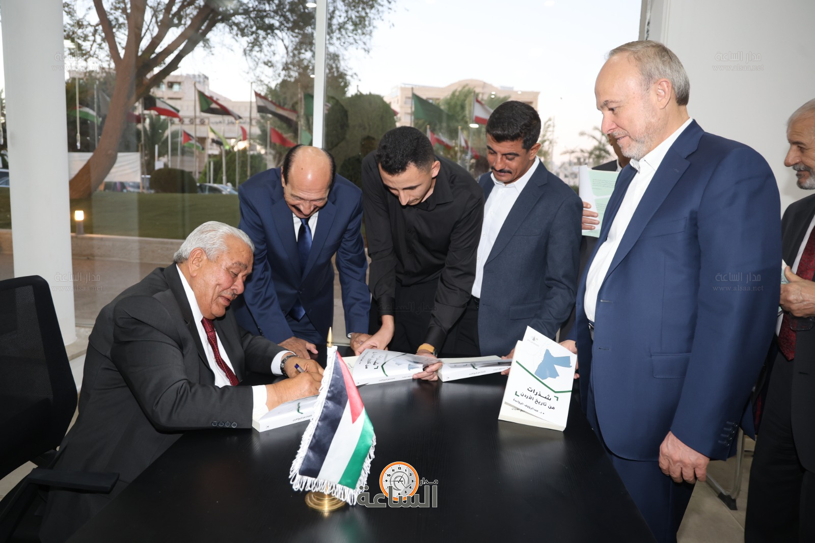 Madar Al-Saa Images 0.634571688459005