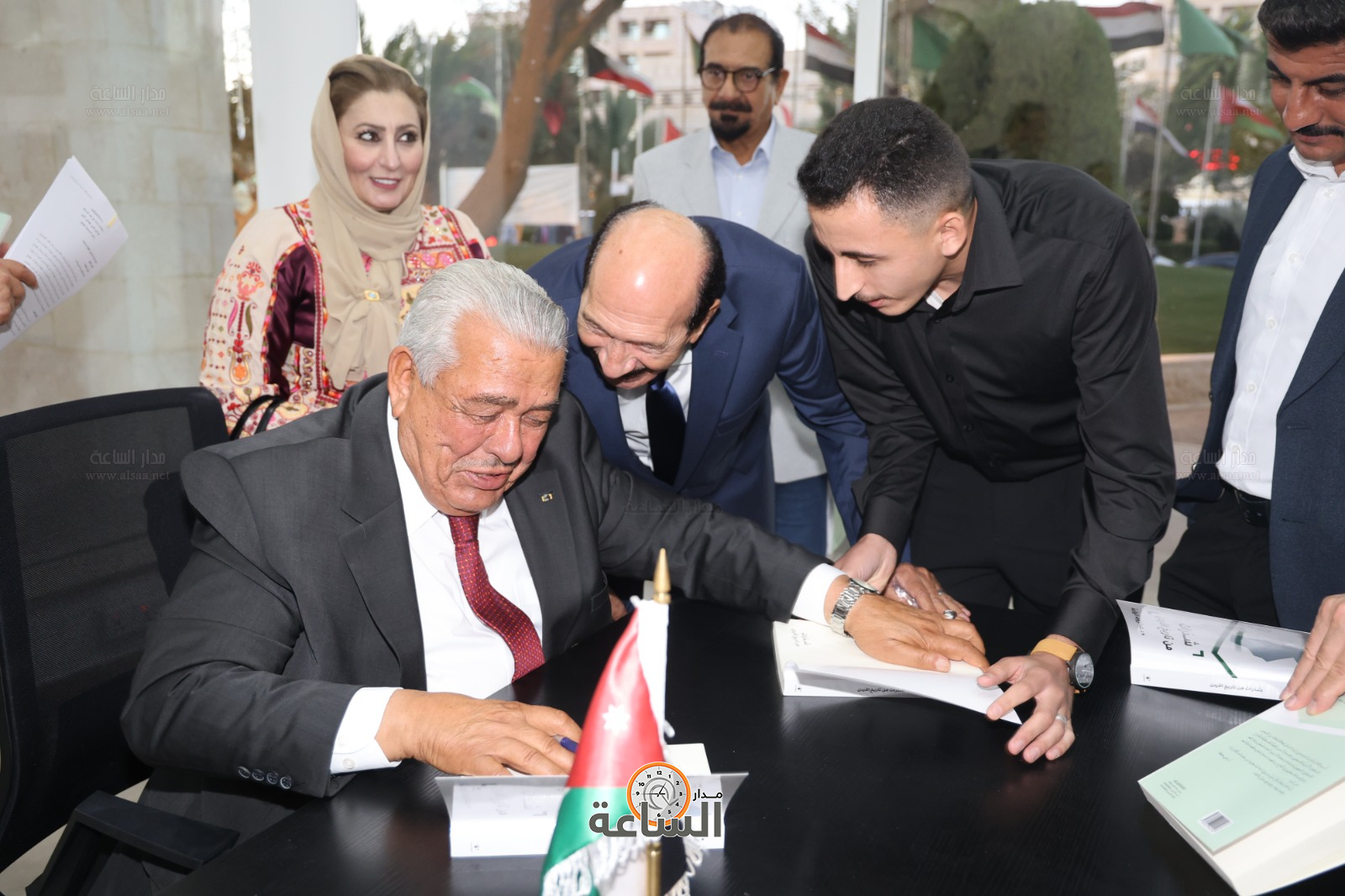 Madar Al-Saa Images 0.6992863730692748