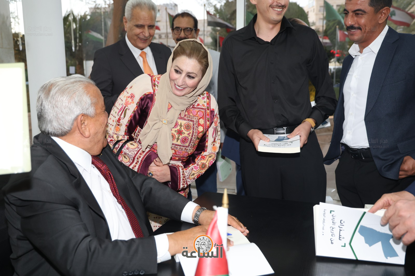 Madar Al-Saa Images 0.053663512901320765