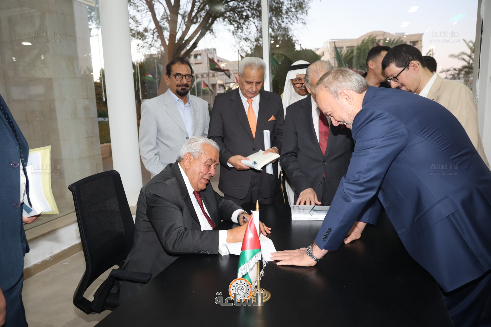 Madar Al-Saa Images 0.49077708087029903