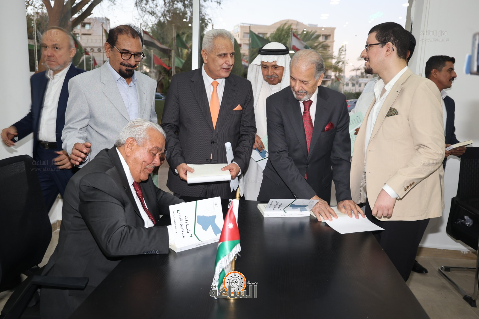 Madar Al-Saa Images 0.7834040769155487