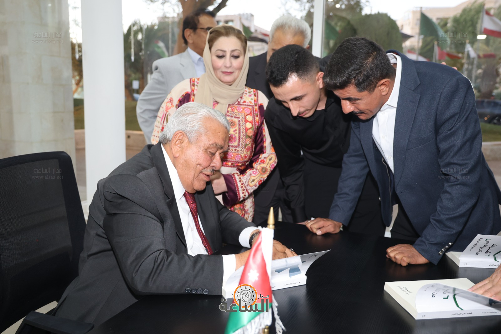 Madar Al-Saa Images 0.14567267312241206