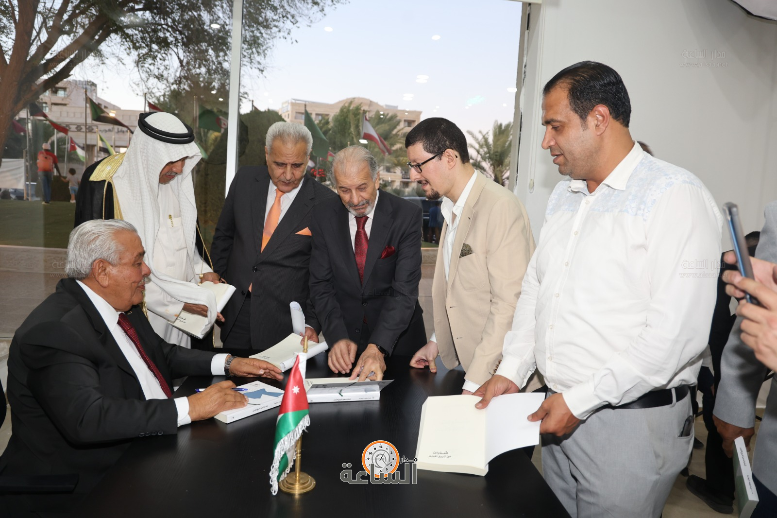 Madar Al-Saa Images 0.47525048532489067