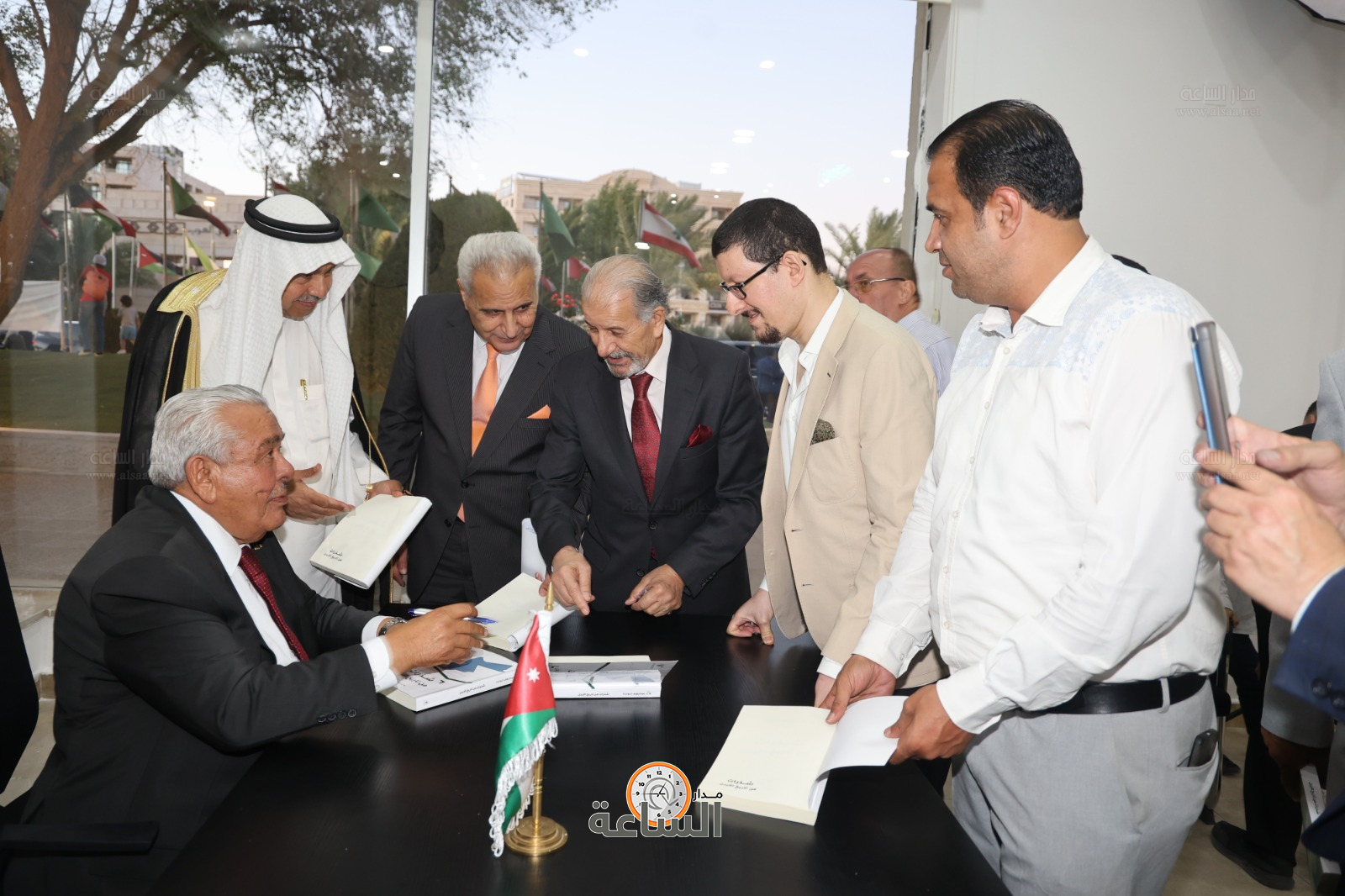 Madar Al-Saa Images 0.3417175900630248