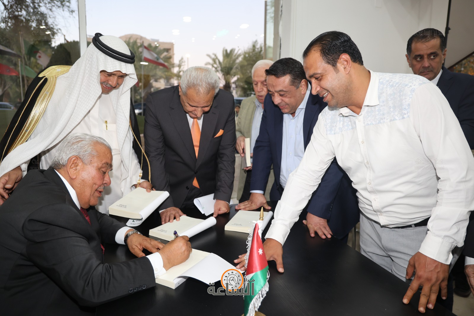 Madar Al-Saa Images 0.11820054040678285