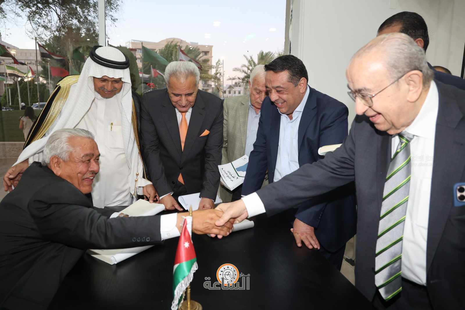 Madar Al-Saa Images 0.3510505156520123