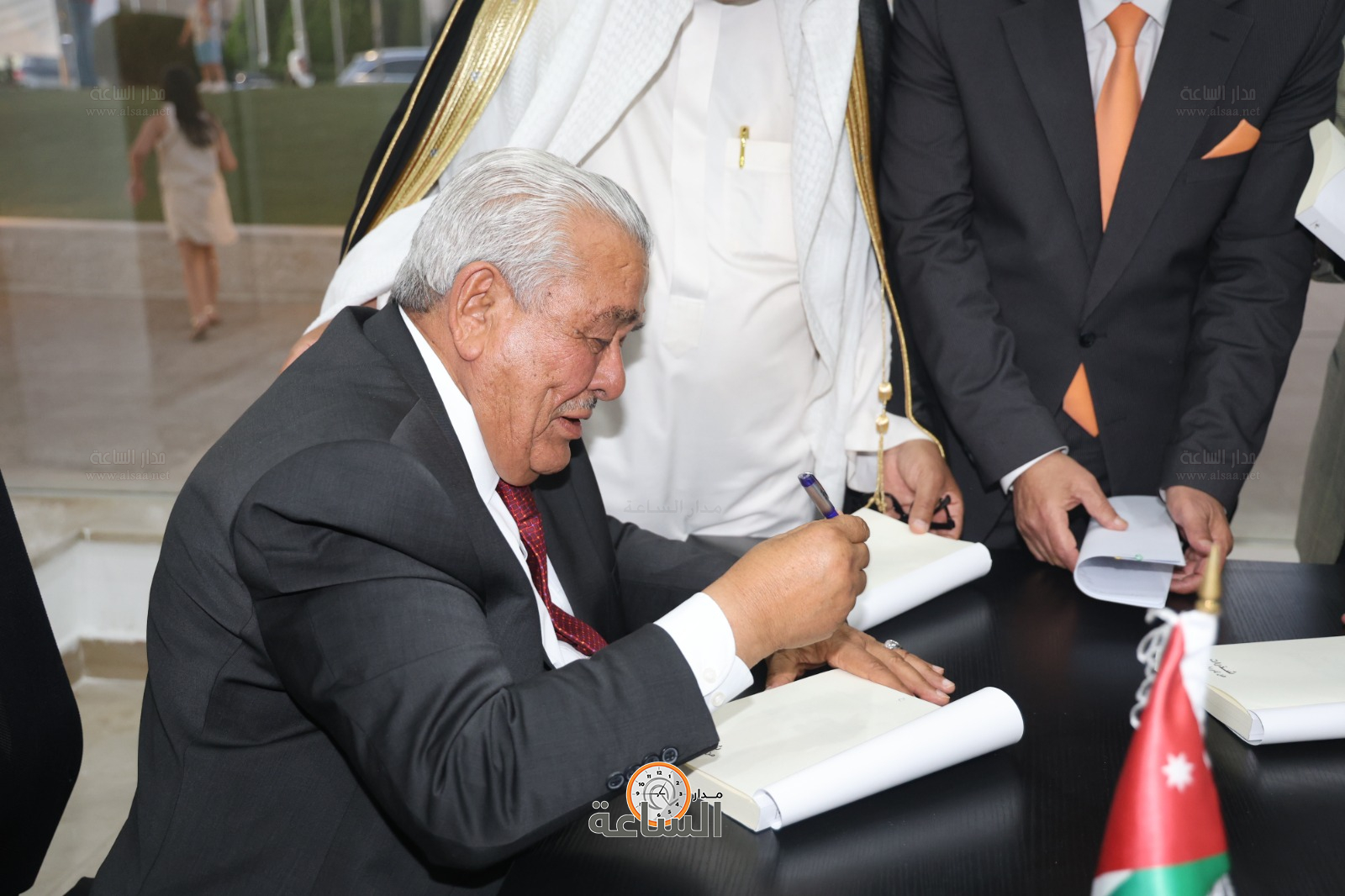 Madar Al-Saa Images 0.06169526550842863