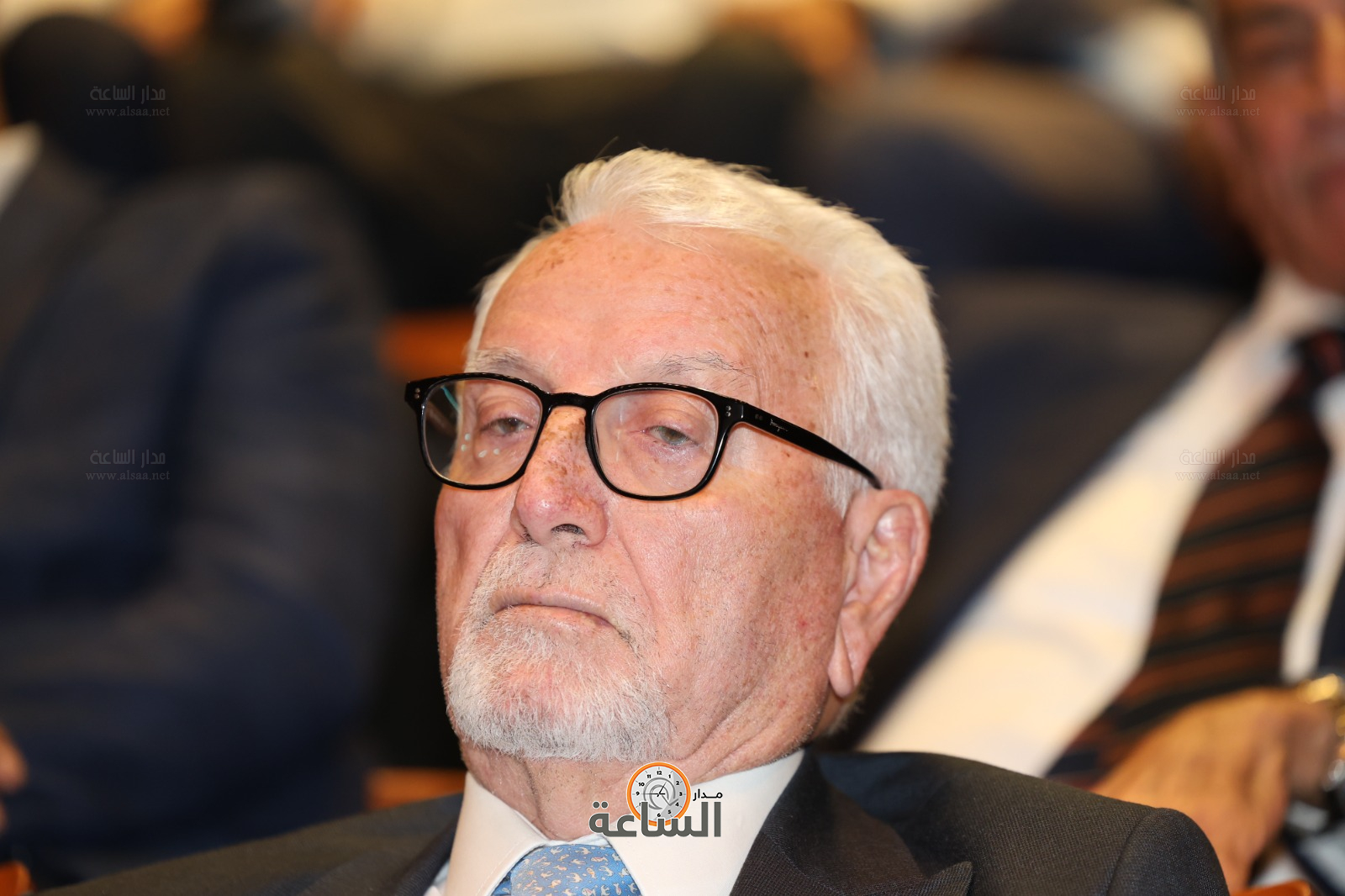 Madar Al-Saa Images 0.3396230701171252