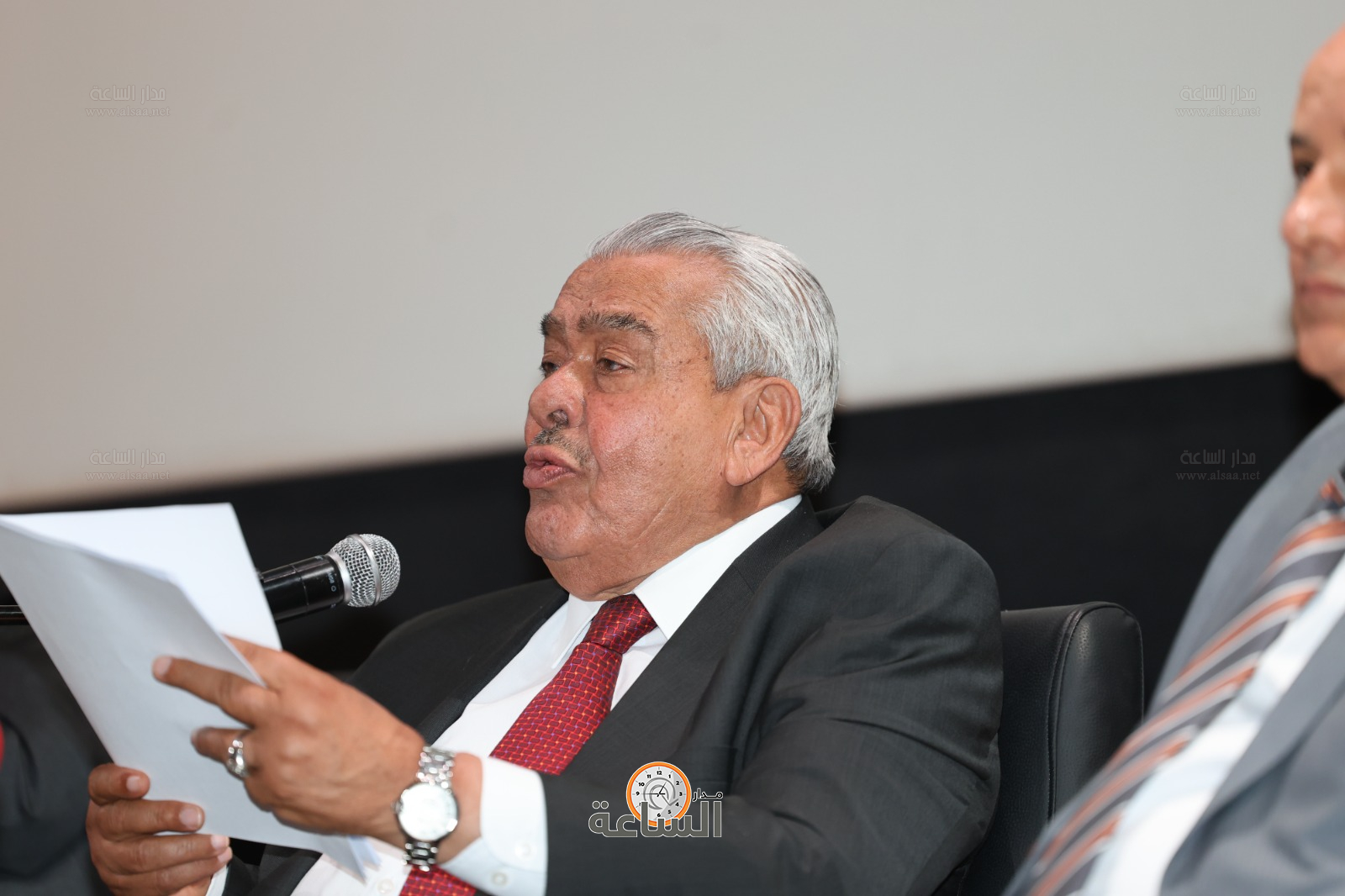 Madar Al-Saa Images 0.5698811126548714