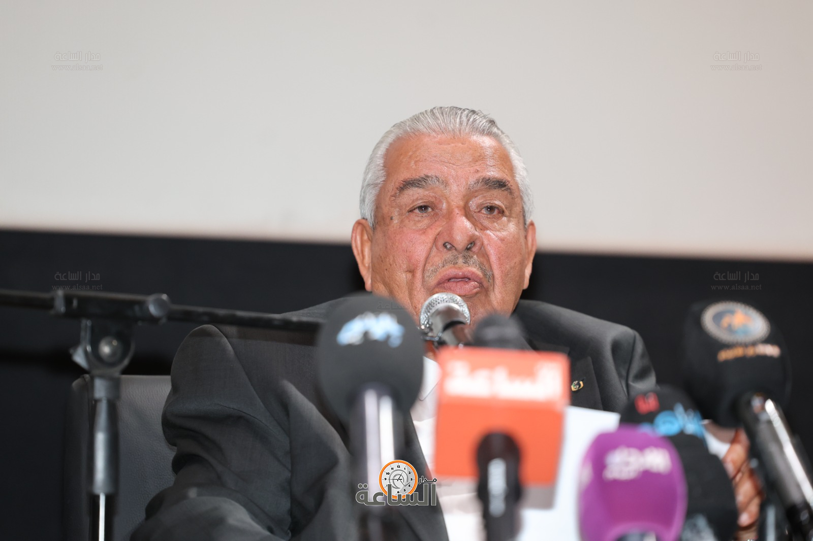 Madar Al-Saa Images 0.446880750421605