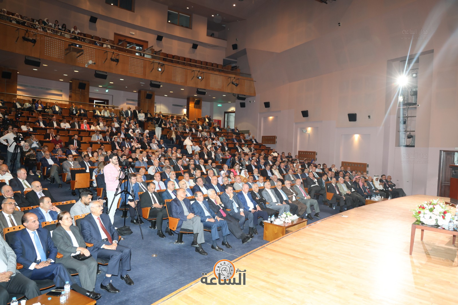 Madar Al-Saa Images 0.3733334836071096