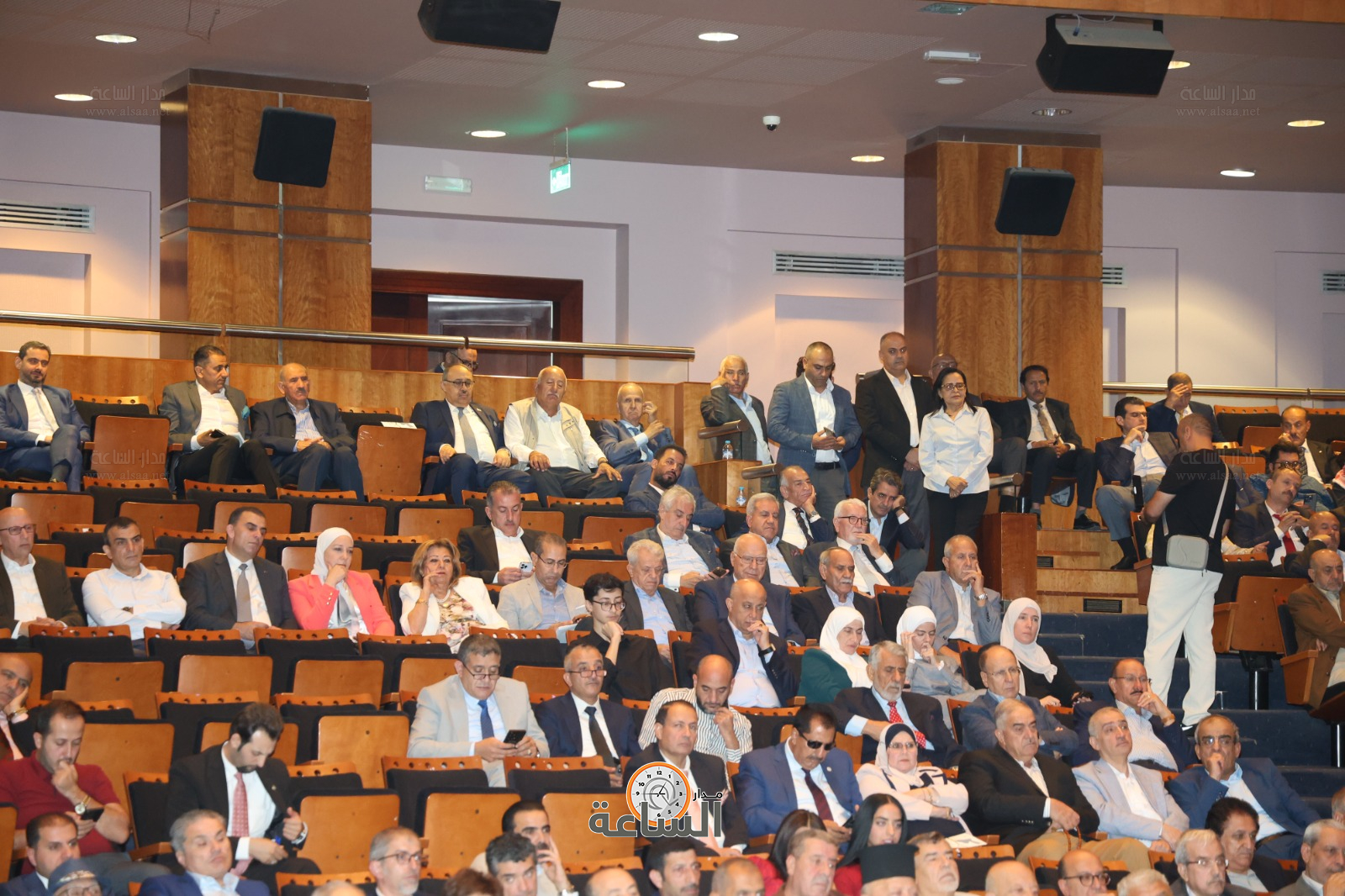 Madar Al-Saa Images 0.5775208253389701