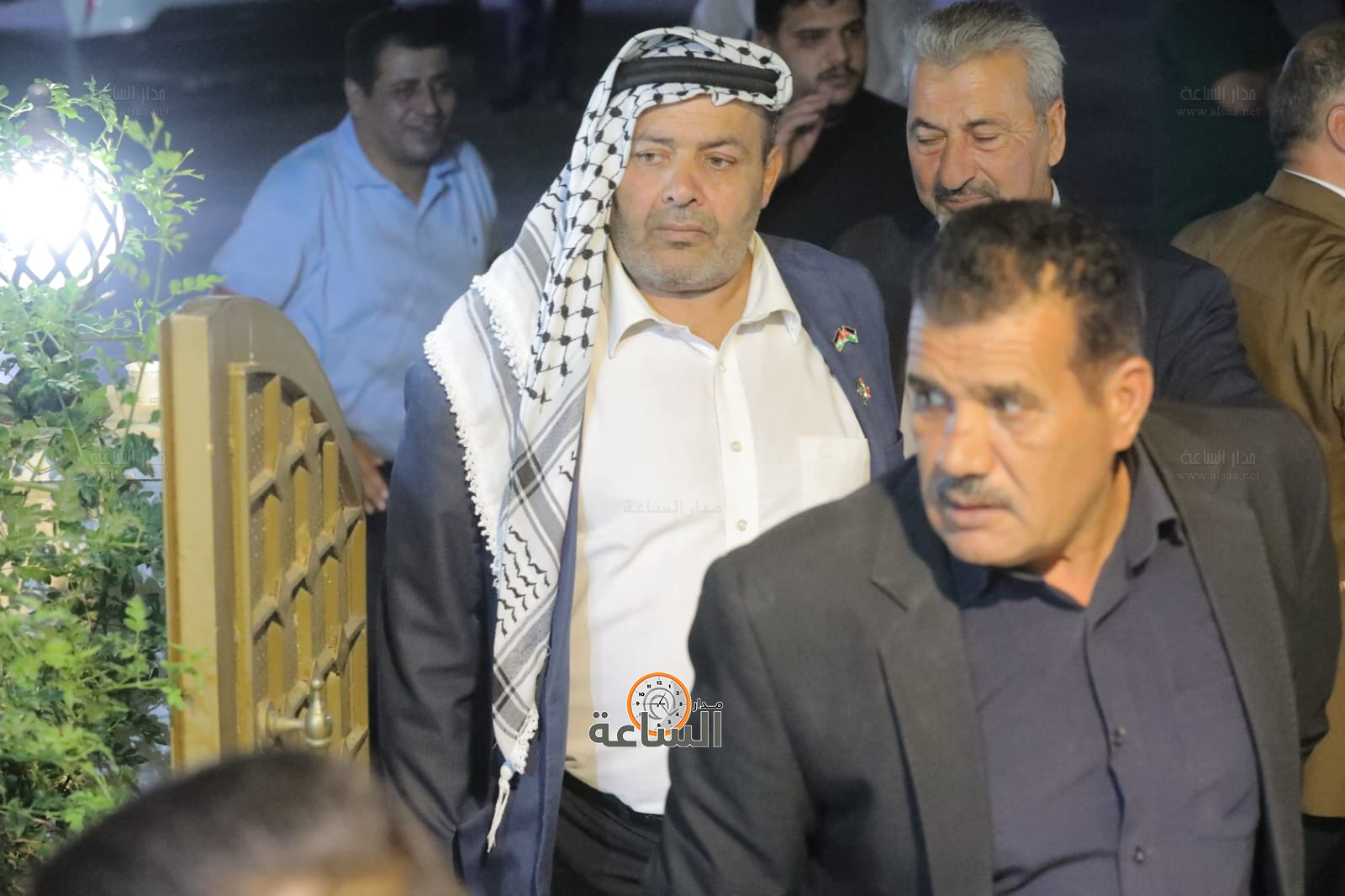 Madar Al-Saa Images 0.3775090414524186