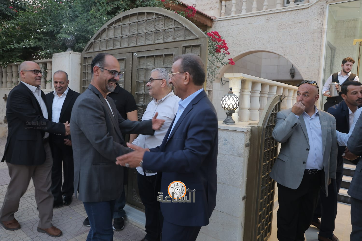 Madar Al-Saa Images 0.9248186682326188