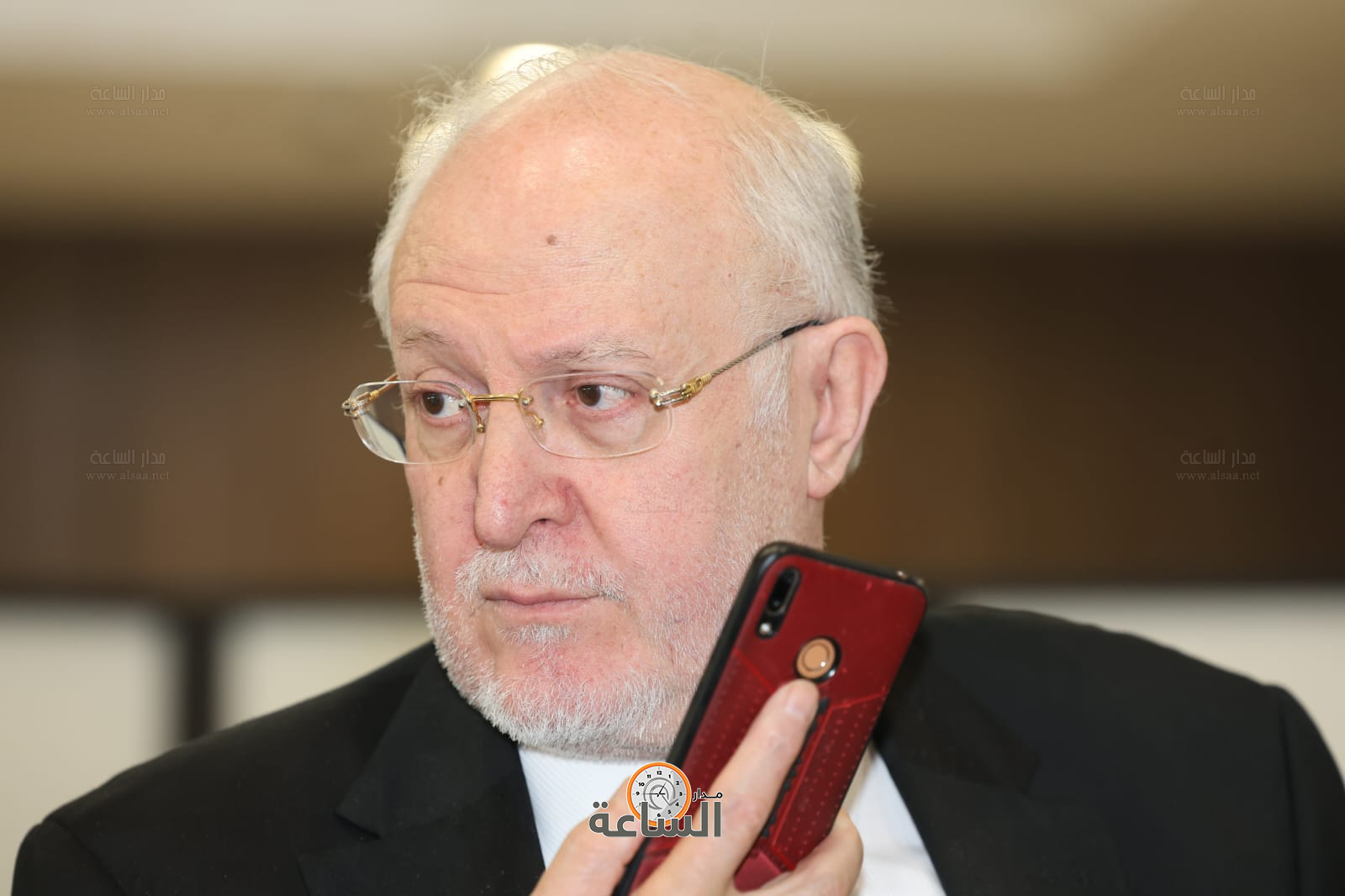 الاستاذ صخر ابو عنزة