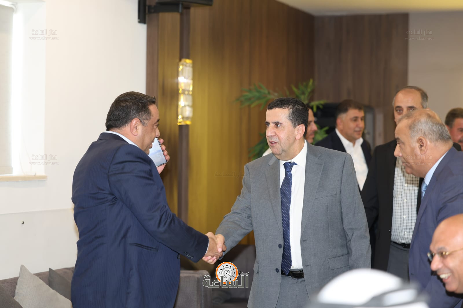 Madar Al-Saa Images 0.48361189371999813