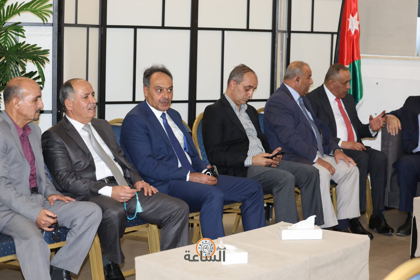 Madar Al-Saa Images 0.8534541189647802