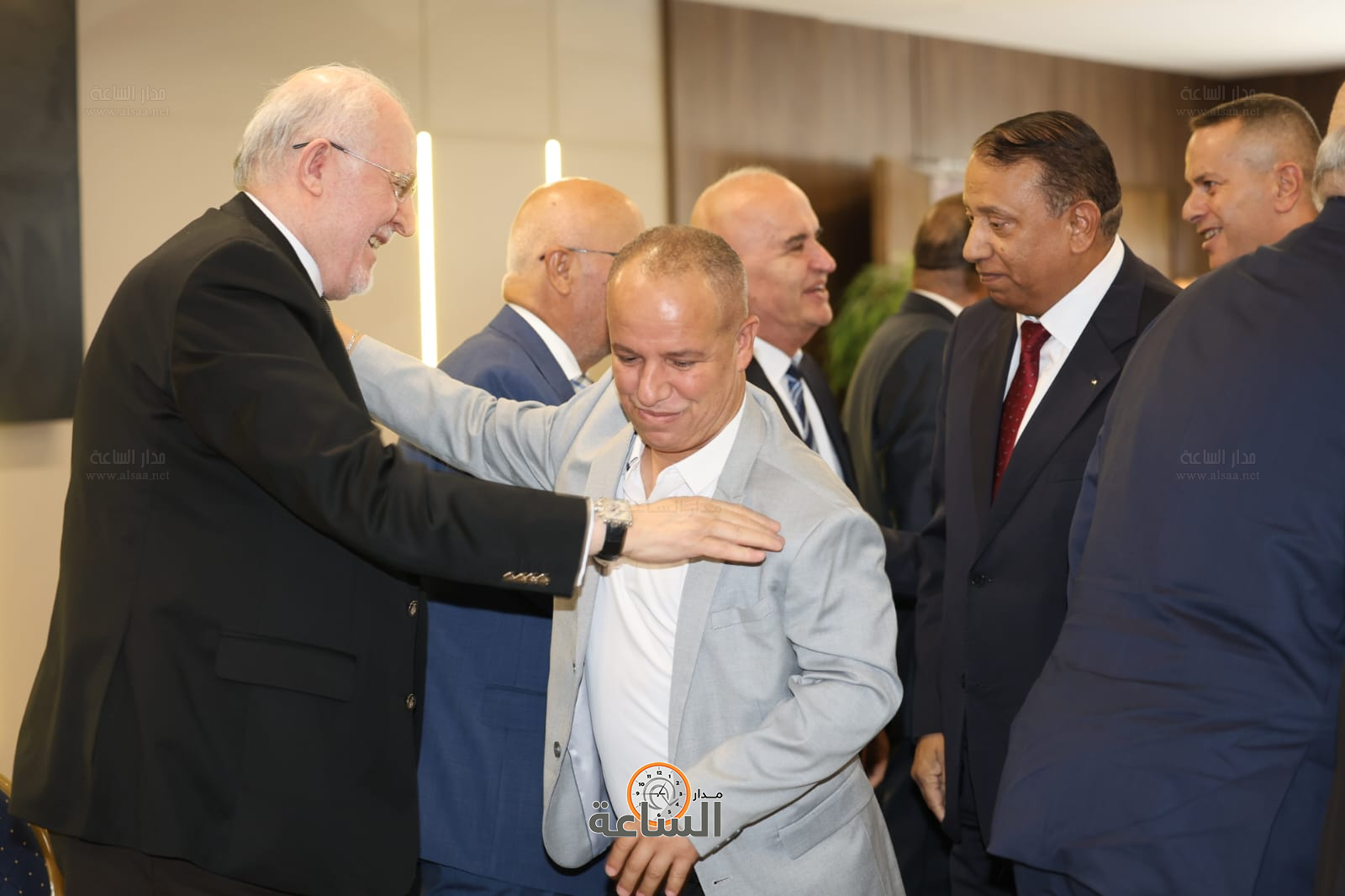 Madar Al-Saa Images 0.9171318468122697