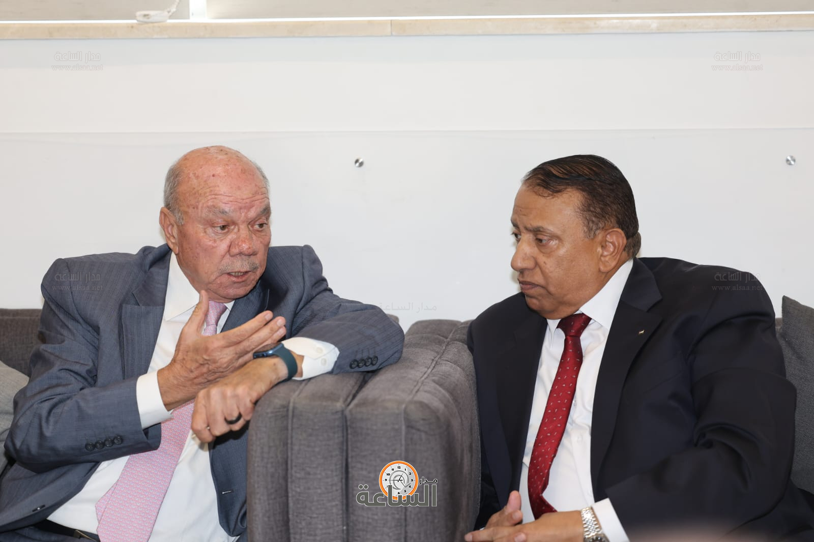 Madar Al-Saa Images 0.8219448170673367