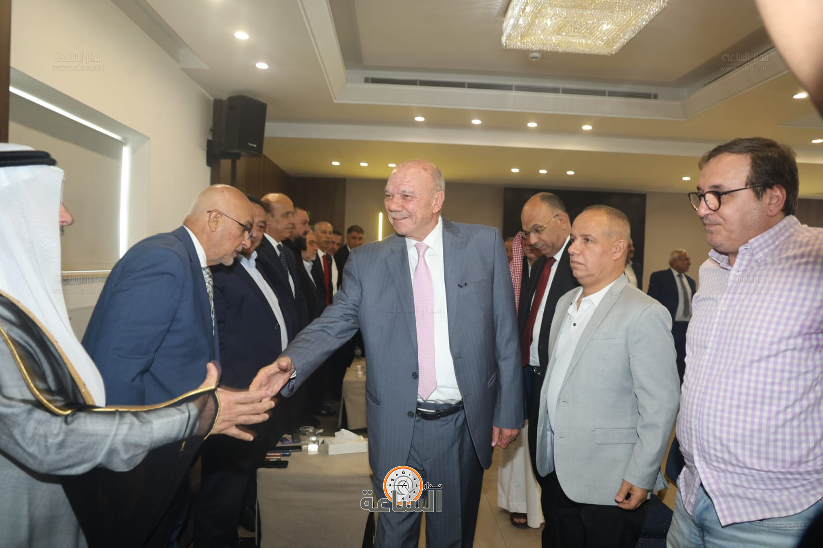 Madar Al-Saa Images 0.003044378042580509