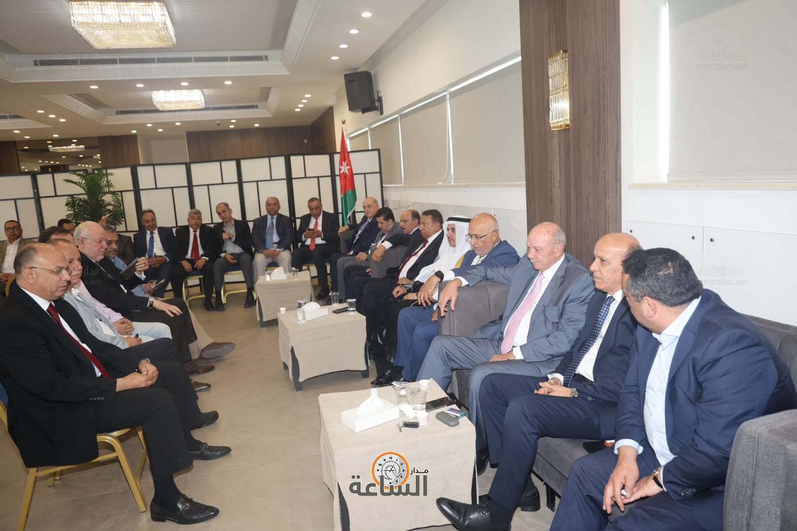 Madar Al-Saa Images 0.2314168292760579