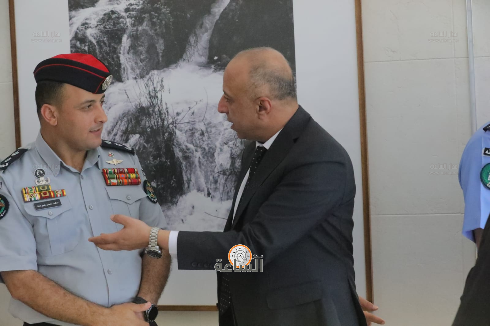 Madar Al-Saa Images 0.7246859659185135