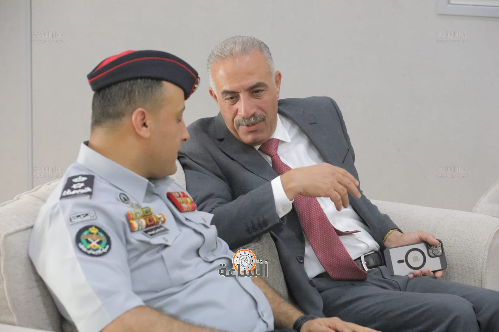 Madar Al-Saa Images 0.489026857854442