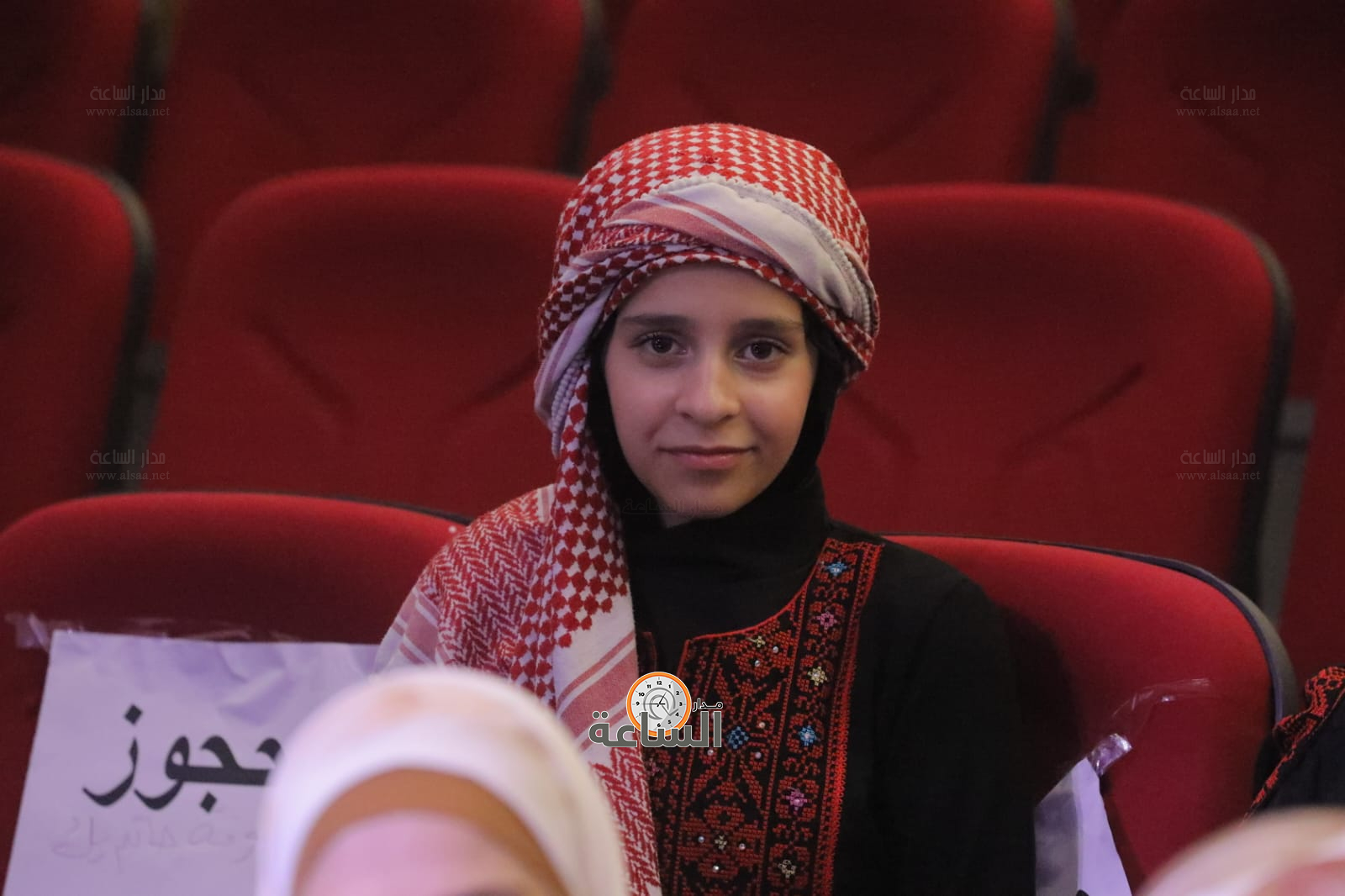 Madar Al-Saa Images 0.3795023159900164