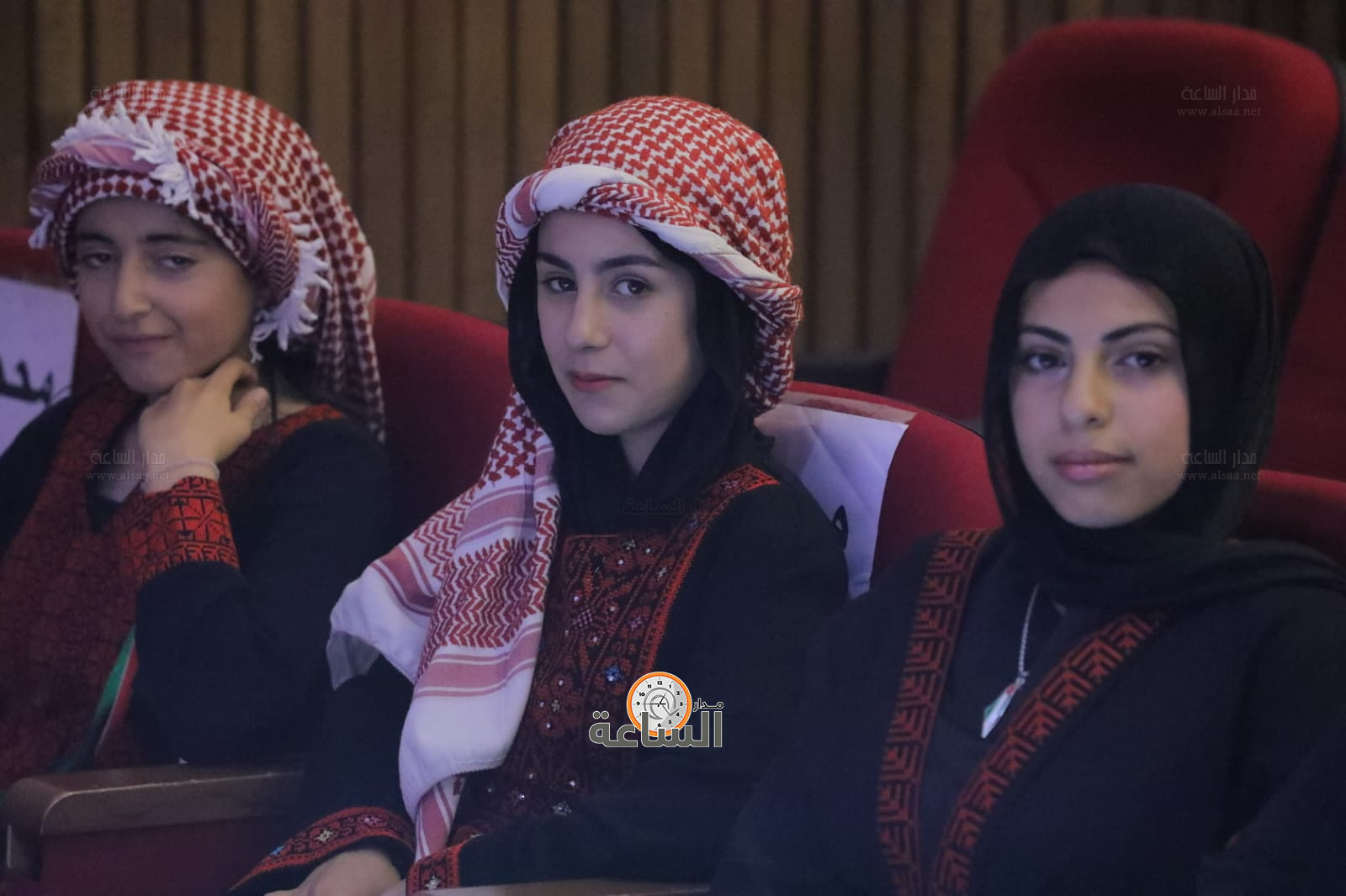 Madar Al-Saa Images 0.7913342987585864