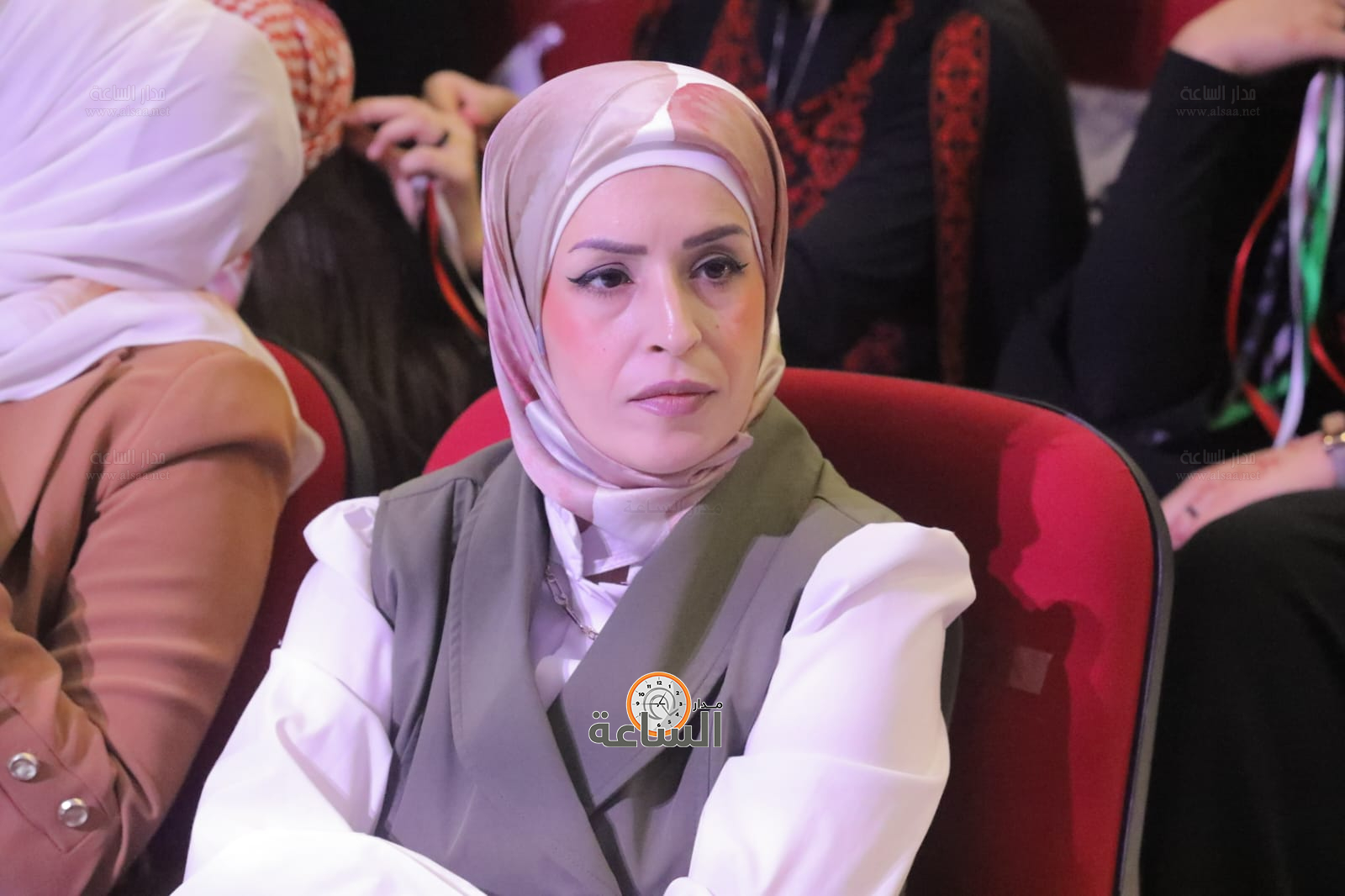 Madar Al-Saa Images 0.7027434887855376