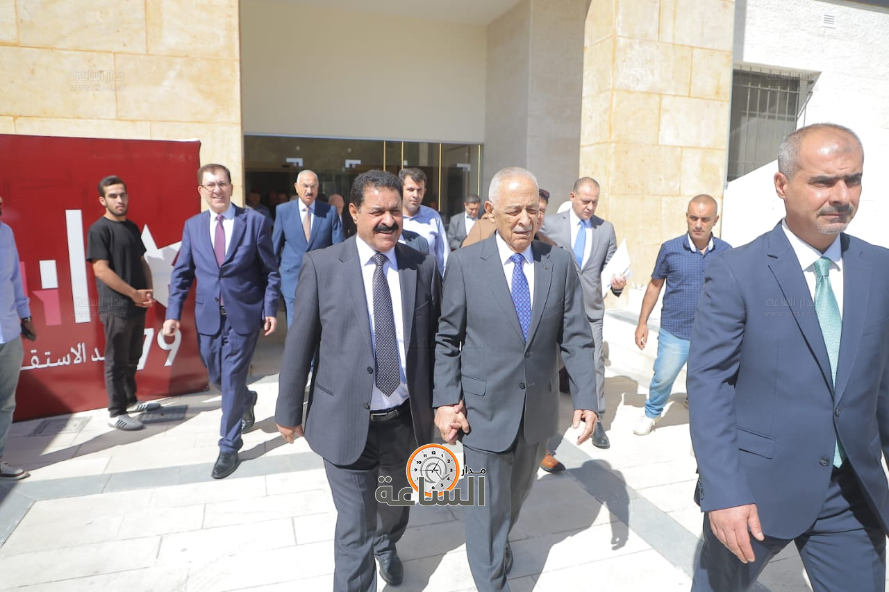 Madar Al-Saa Images 0.164494956190126