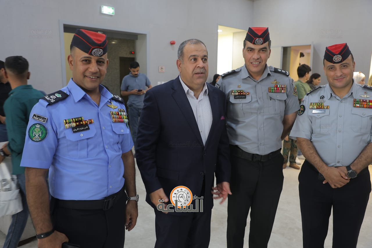 Madar Al-Saa Images 0.23625063673699398