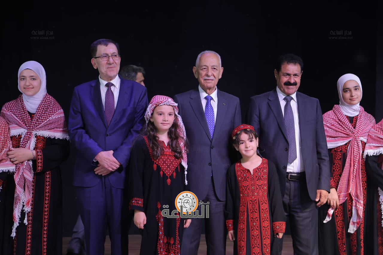 Madar Al-Saa Images 0.8596418512150698